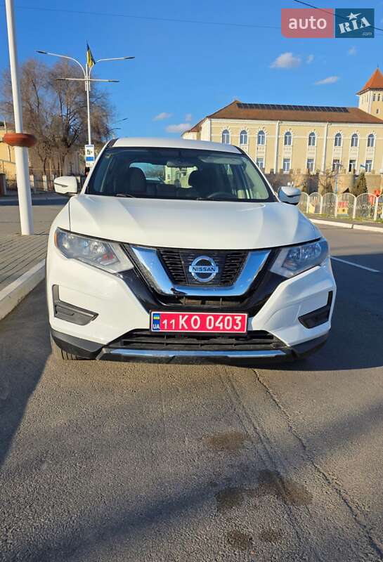 Внедорожник / Кроссовер Nissan Rogue 2017 в Измаиле