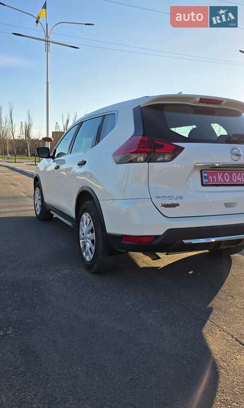 Внедорожник / Кроссовер Nissan Rogue 2017 в Измаиле