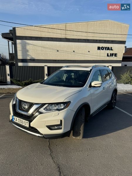 Внедорожник / Кроссовер Nissan Rogue 2018 в Киеве