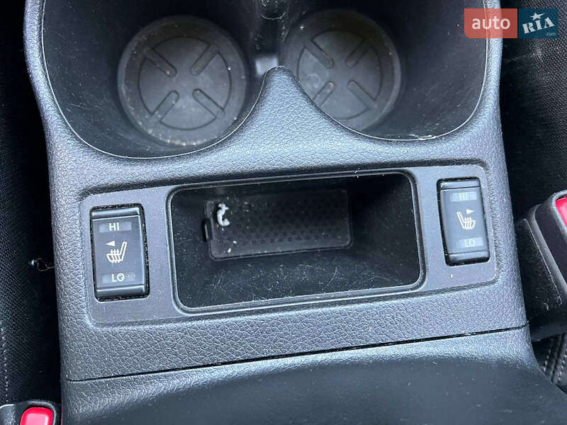 Позашляховик / Кросовер Nissan Rogue 2018 в Львові