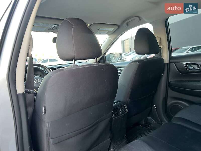 Позашляховик / Кросовер Nissan Rogue 2018 в Львові