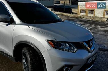 Внедорожник / Кроссовер Nissan Rogue 2015 в Харькове