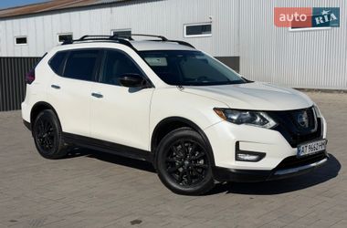 Внедорожник / Кроссовер Nissan Rogue 2017 в Калуше