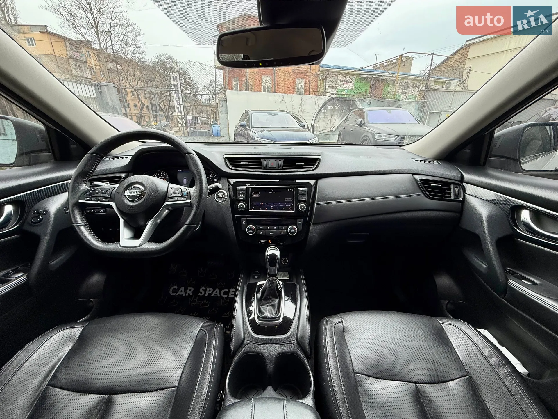 2019 Nissan Rogue - мініатюра 17