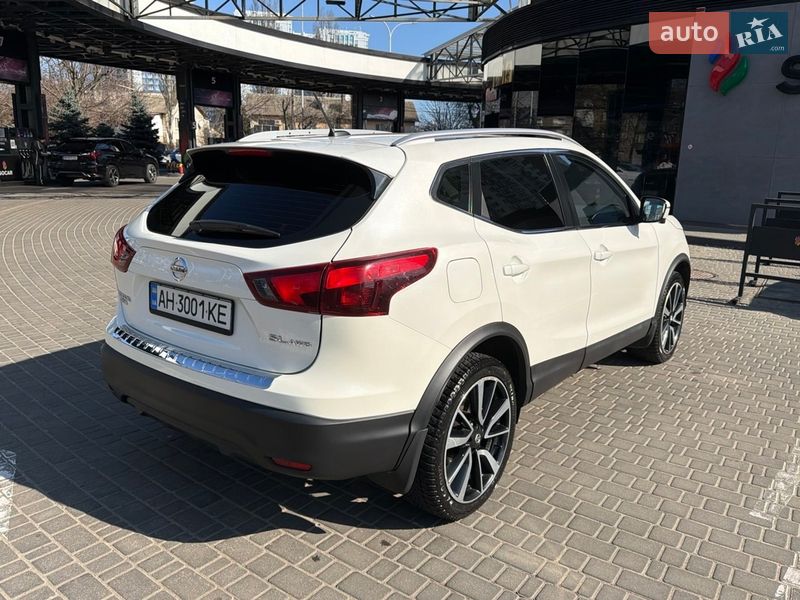 Внедорожник / Кроссовер Nissan Rogue 2017 в Одессе