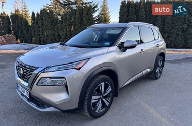 Внедорожник / Кроссовер Nissan Rogue 2021 в Киеве