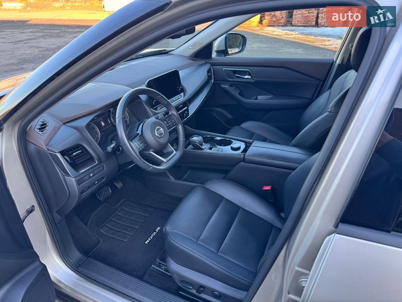 Внедорожник / Кроссовер Nissan Rogue 2021 в Киеве