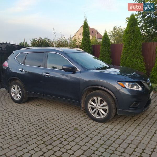 Внедорожник / Кроссовер Nissan Rogue 2014 в Львове