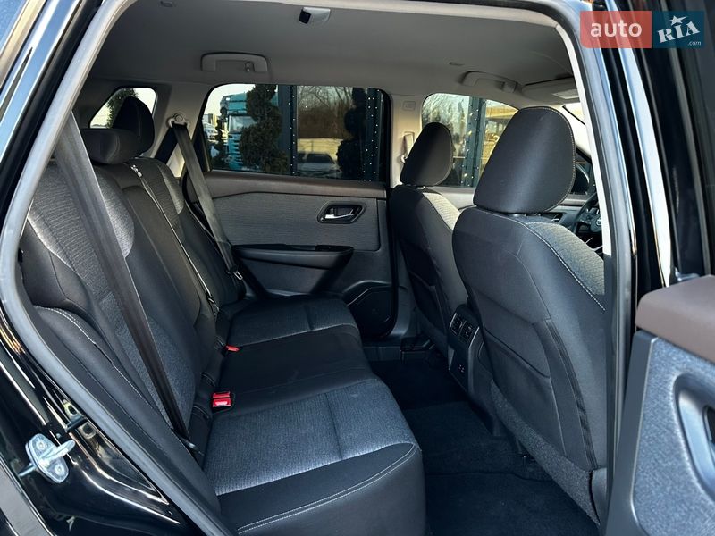 Внедорожник / Кроссовер Nissan Rogue 2022 в Львове