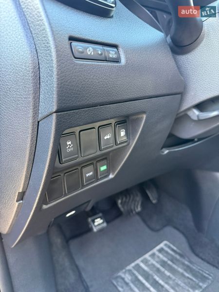 Внедорожник / Кроссовер Nissan Rogue 2018 в Белой Церкви