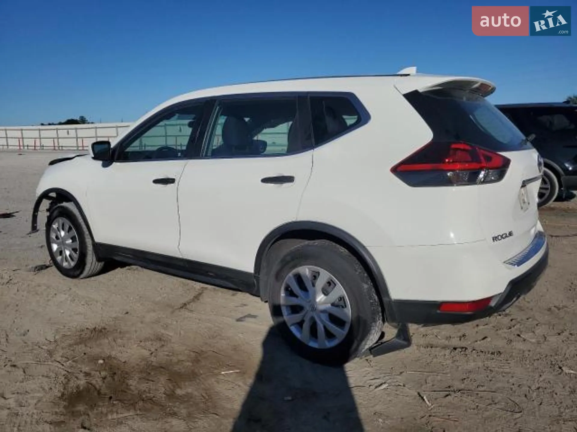 2019 Nissan Rogue - мініатюра 2