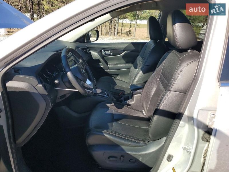 Внедорожник / Кроссовер Nissan Rogue 2018 в Львове