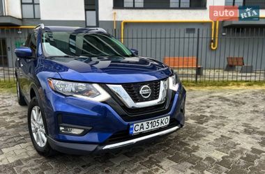 Внедорожник / Кроссовер Nissan Rogue 2017 в Киеве