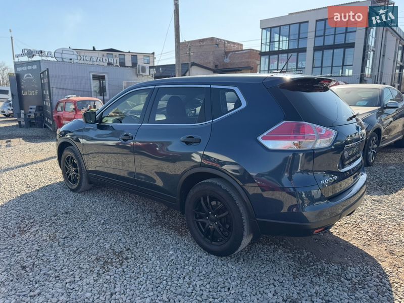 Внедорожник / Кроссовер Nissan Rogue 2016 в Ивано-Франковске