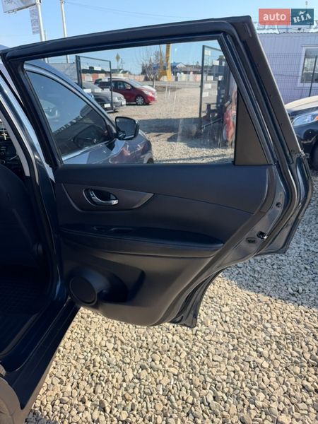 Внедорожник / Кроссовер Nissan Rogue 2016 в Ивано-Франковске