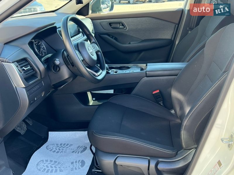 Внедорожник / Кроссовер Nissan Rogue 2023 в Житомире