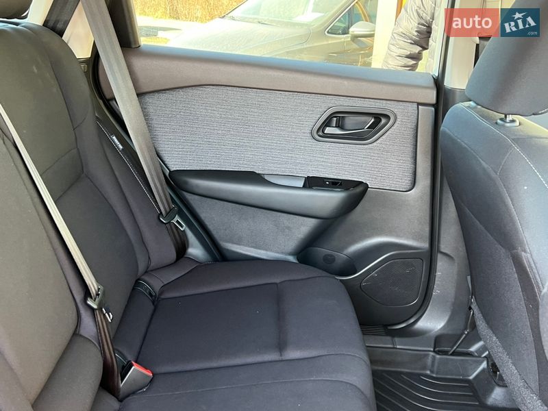 Внедорожник / Кроссовер Nissan Rogue 2023 в Житомире