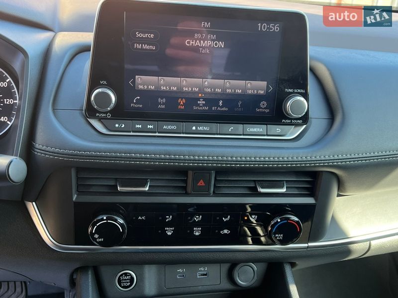 Внедорожник / Кроссовер Nissan Rogue 2023 в Житомире