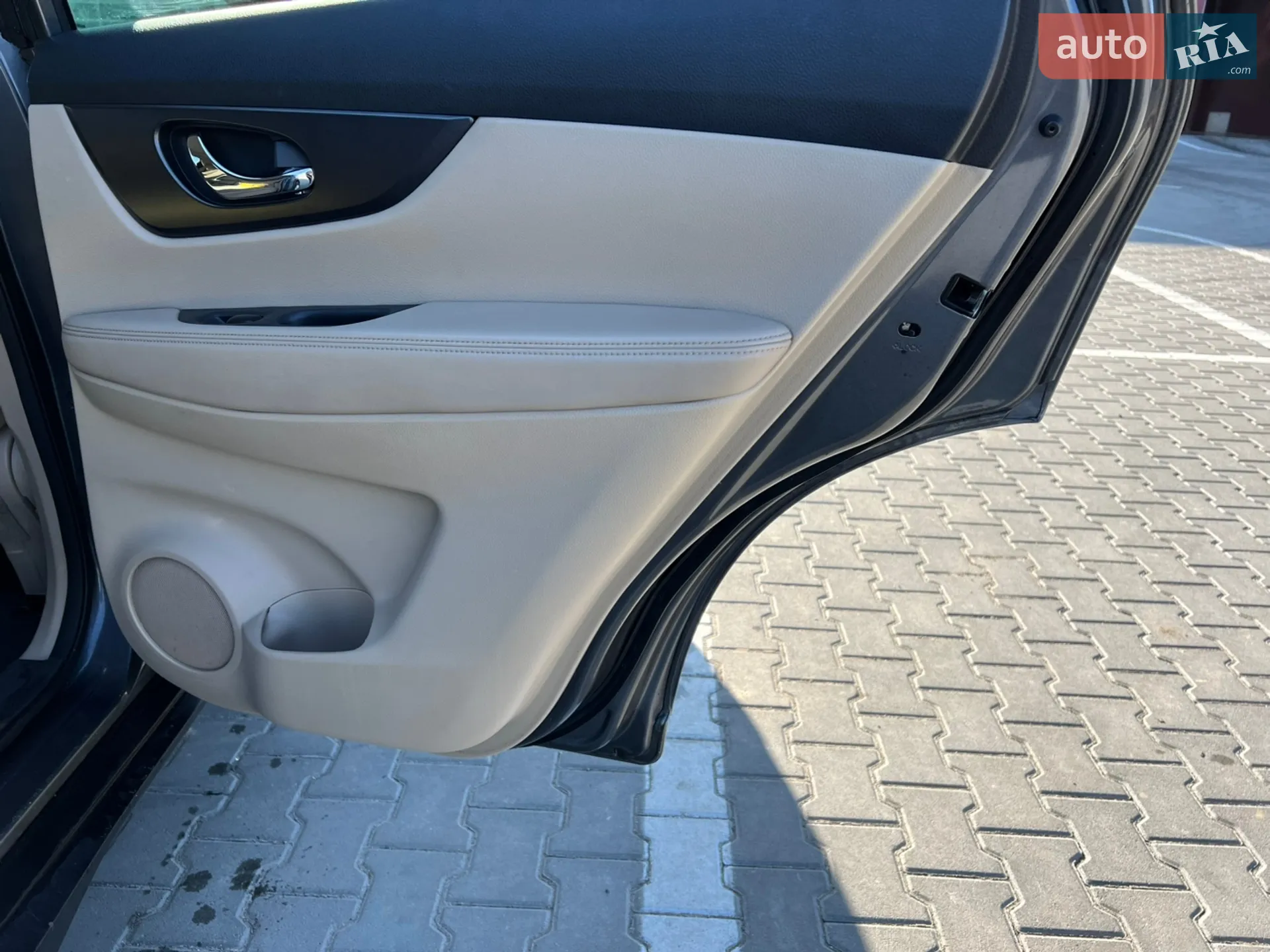 2016 Nissan Rogue - мініатюра 21