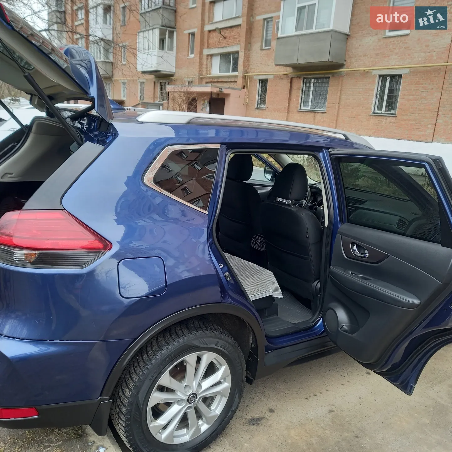 2017 Nissan Rogue - мініатюра 2