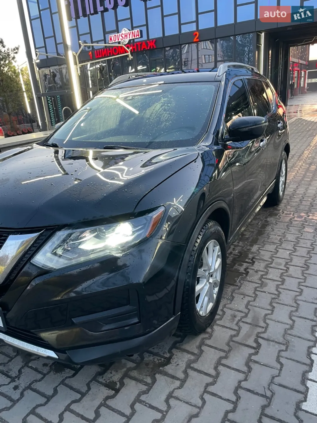 2019 Nissan Rogue - мініатюра 3
