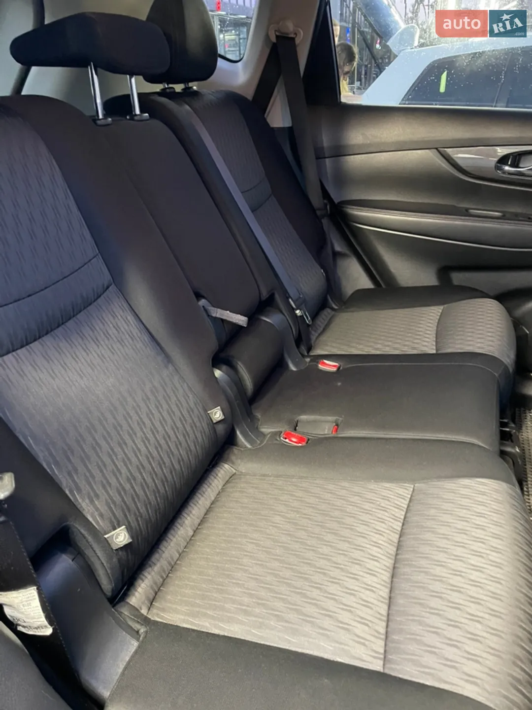 2019 Nissan Rogue - мініатюра 21