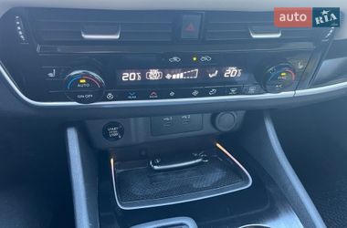 Позашляховик / Кросовер Nissan Rogue 2024 в Полтаві