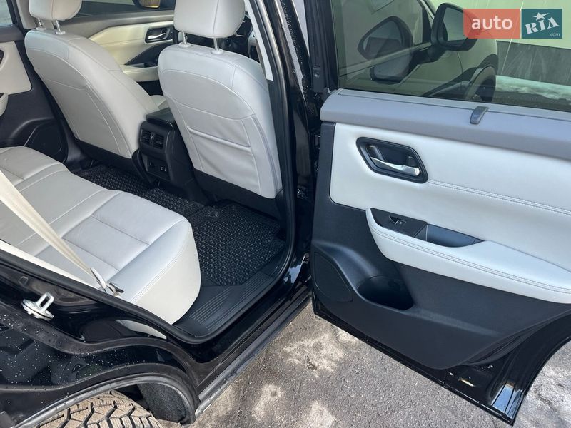 Внедорожник / Кроссовер Nissan Rogue 2024 в Полтаве