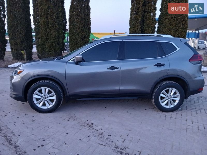 Внедорожник / Кроссовер Nissan Rogue 2018 в Кременце