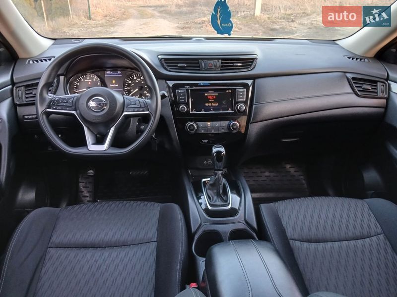 Внедорожник / Кроссовер Nissan Rogue 2018 в Кременце