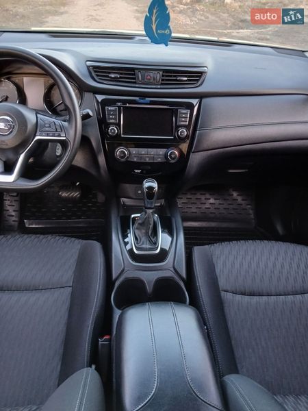 Внедорожник / Кроссовер Nissan Rogue 2018 в Кременце