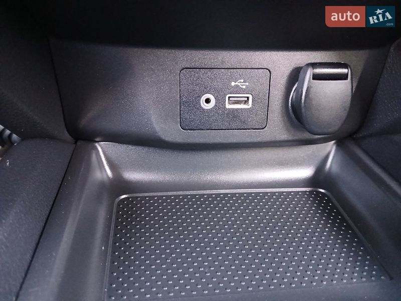 Внедорожник / Кроссовер Nissan Rogue 2018 в Кременце