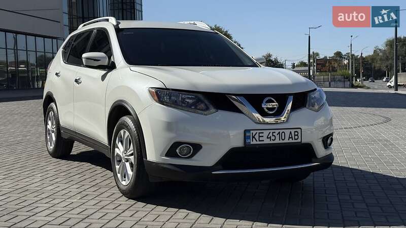 Внедорожник / Кроссовер Nissan Rogue 2016 в Днепре