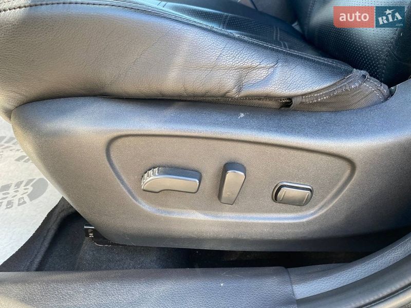 Внедорожник / Кроссовер Nissan Rogue 2018 в Житомире