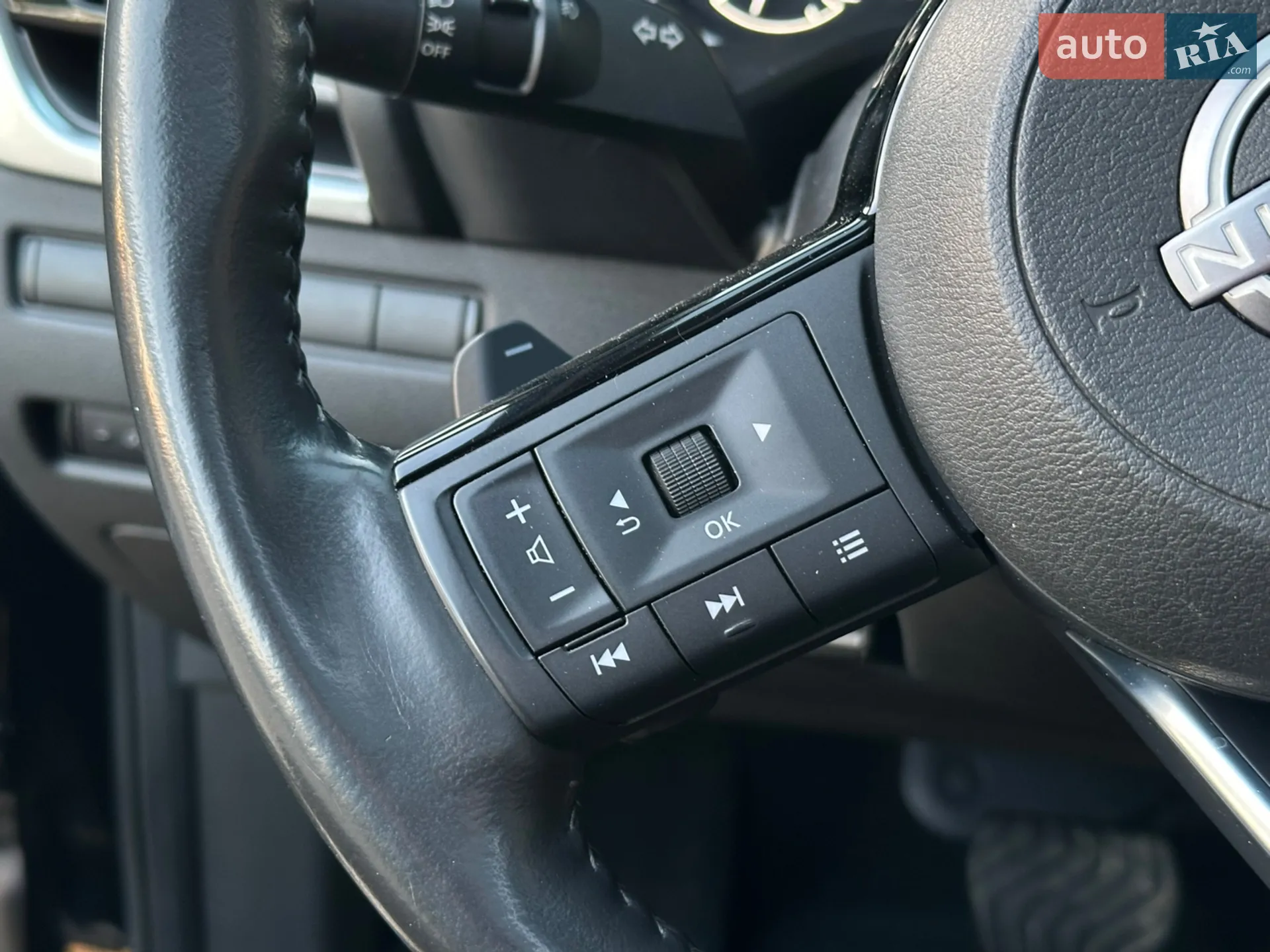 2022 Nissan Rogue - мініатюра 31