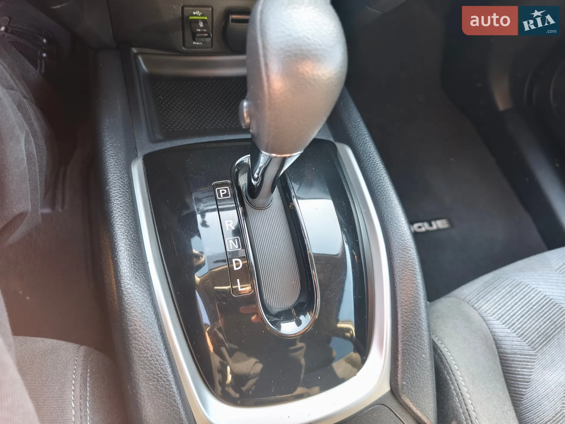 2016 Nissan Rogue - мініатюра 13