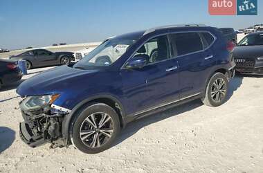 Внедорожник / Кроссовер Nissan Rogue 2016 в Львове