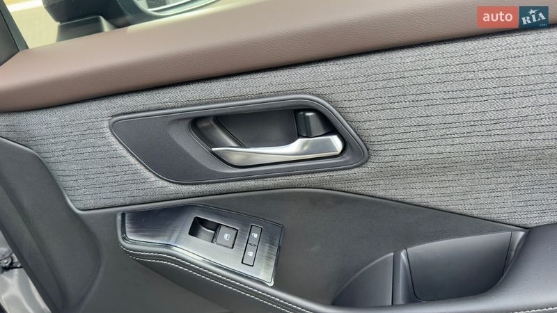 Позашляховик / Кросовер Nissan Rogue 2023 в Одесі