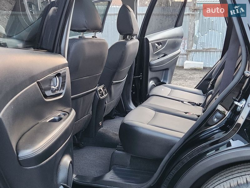 Внедорожник / Кроссовер Nissan Rogue 2019 в Виннице