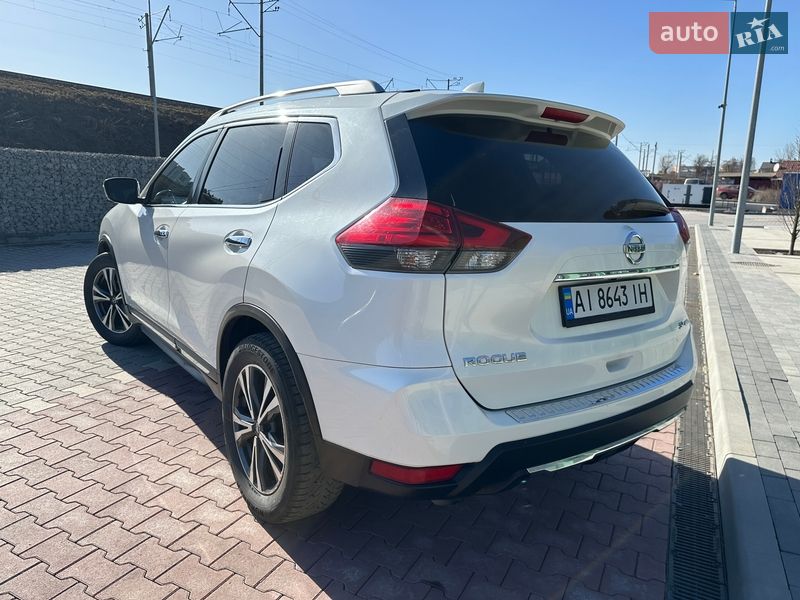 Позашляховик / Кросовер Nissan Rogue 2016 в Ірпені