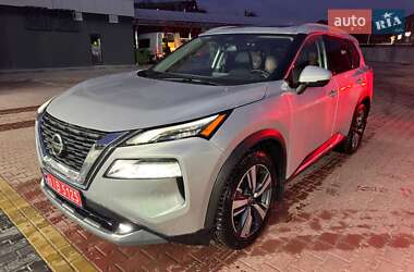 Внедорожник / Кроссовер Nissan Rogue 2021 в Ровно
