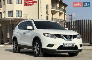 Позашляховик / Кросовер Nissan Rogue 2016 в Старокостянтинові