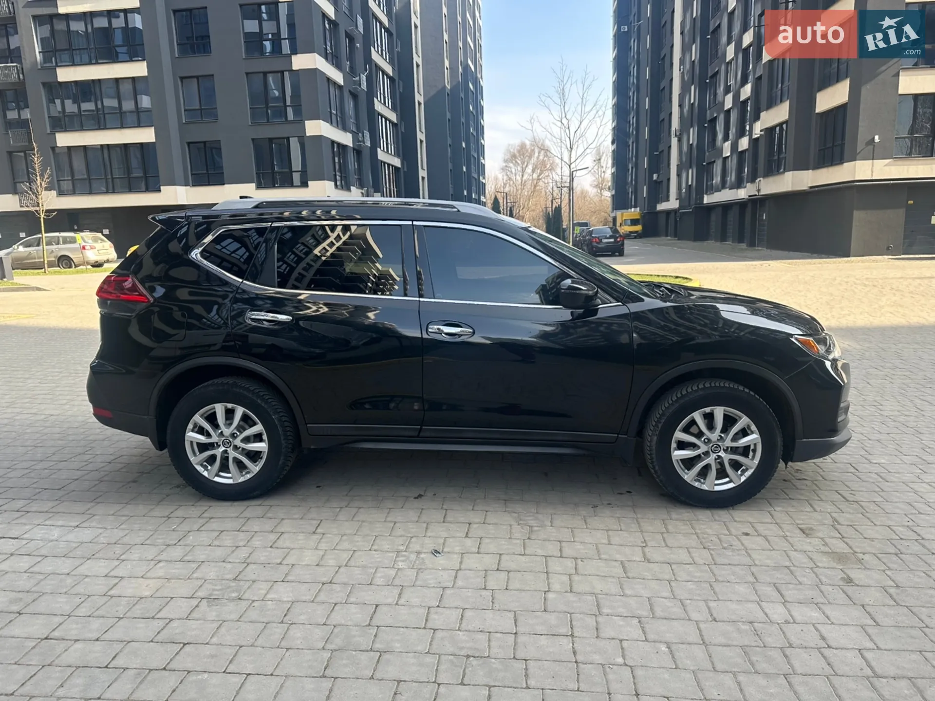 2017 Nissan Rogue - мініатюра 9