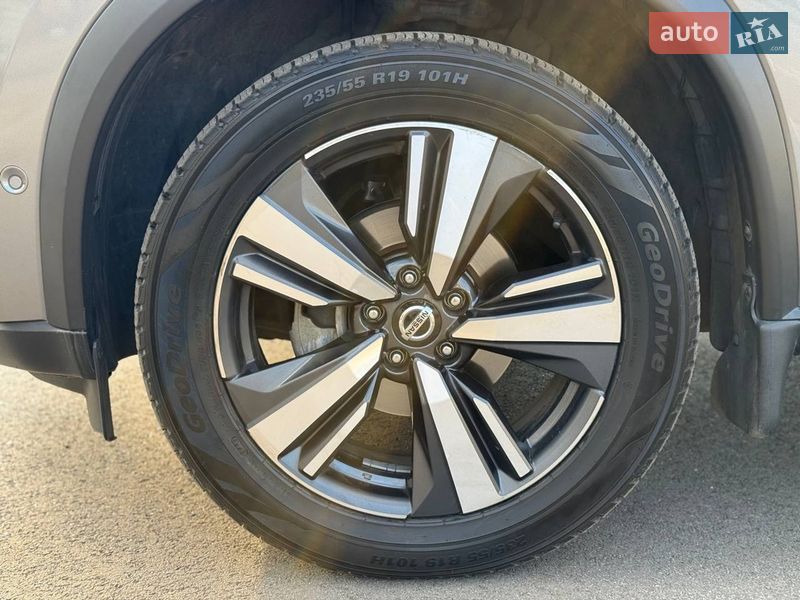 Позашляховик / Кросовер Nissan Rogue 2021 в Києві