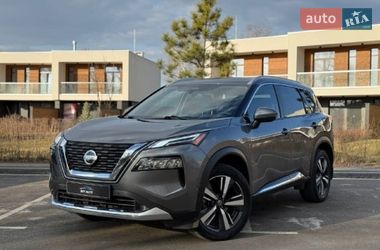 Внедорожник / Кроссовер Nissan Rogue 2021 в Киеве