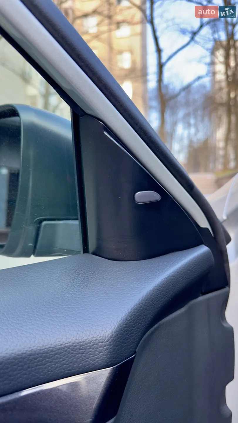 2018 Nissan Rogue - мініатюра 23