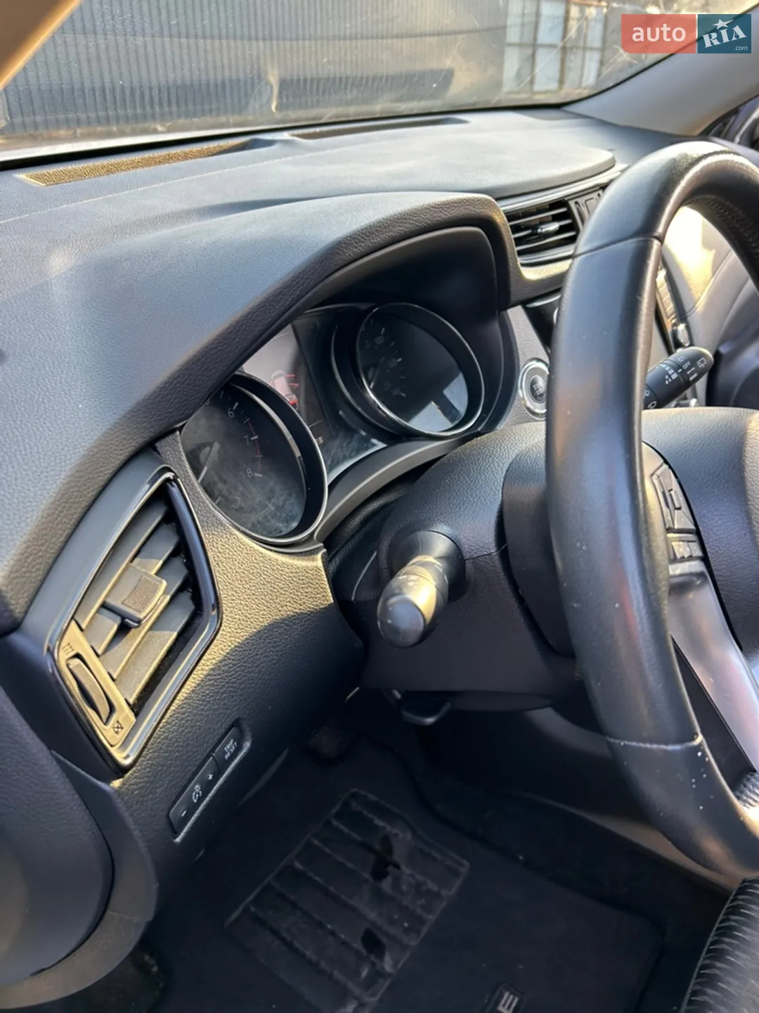 2018 Nissan Rogue - мініатюра 9