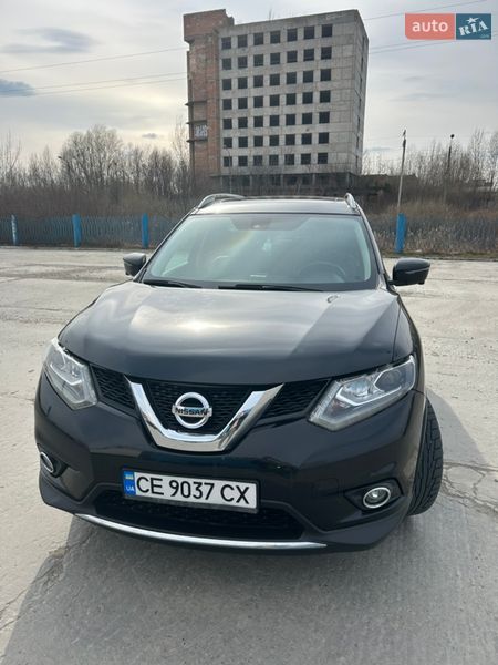 Внедорожник / Кроссовер Nissan Rogue 2016 в Черновцах