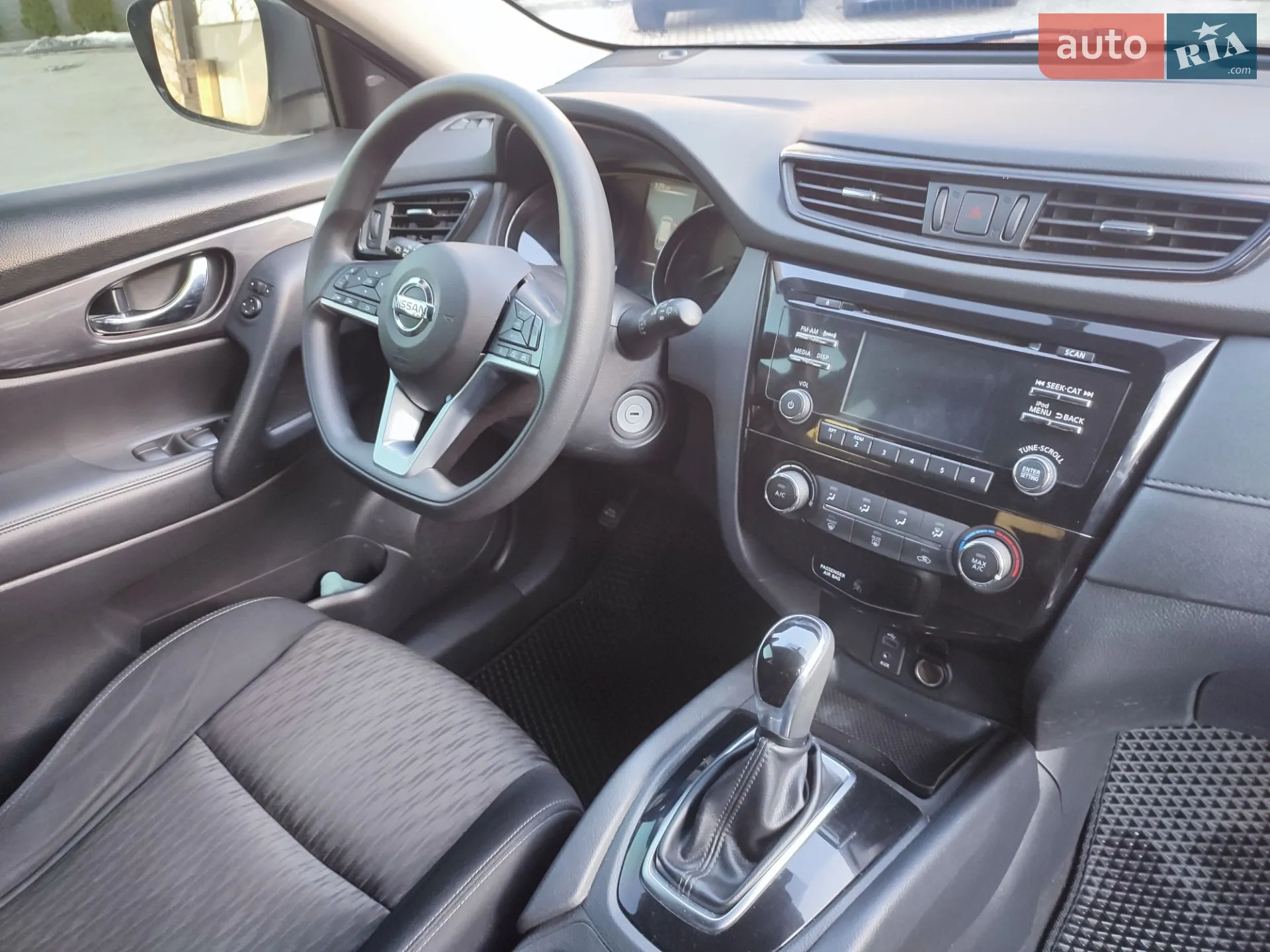 2017 Nissan Rogue - мініатюра 40