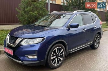 Позашляховик / Кросовер Nissan Rogue 2017 в Львові